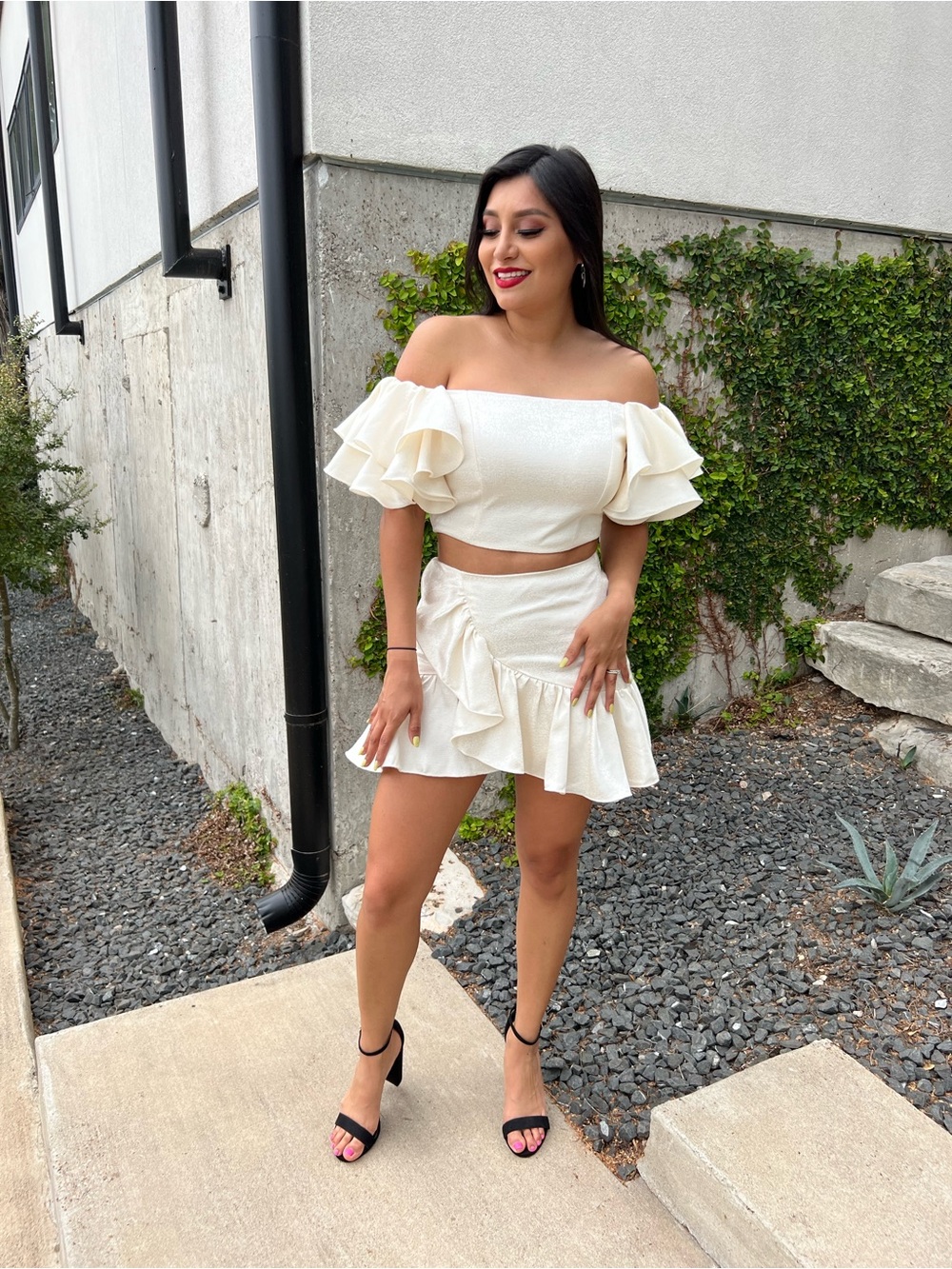 DO+BE Cream Off-Shoulder Ruffle Crop Top